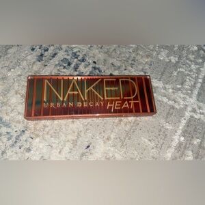 Naked urban decay heat eye shadow